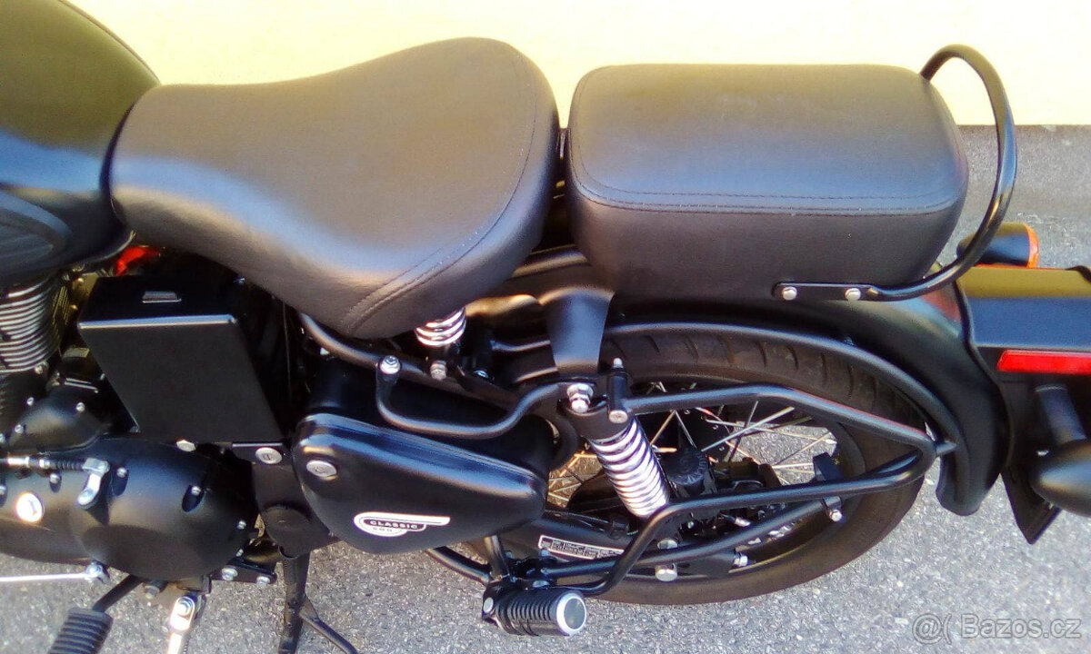 Royal Enfiel Classic 500 - 10