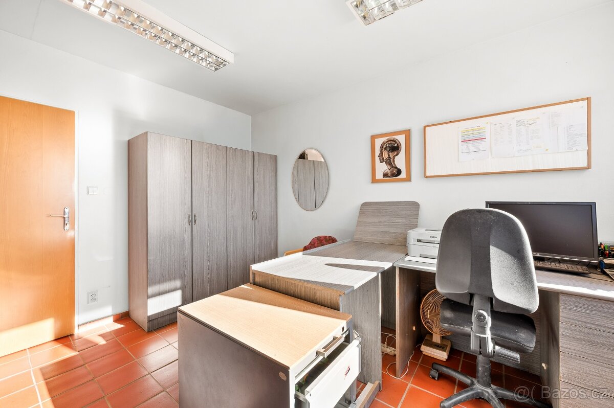 Prodej komerčního areálu v Ponětovicích - 10