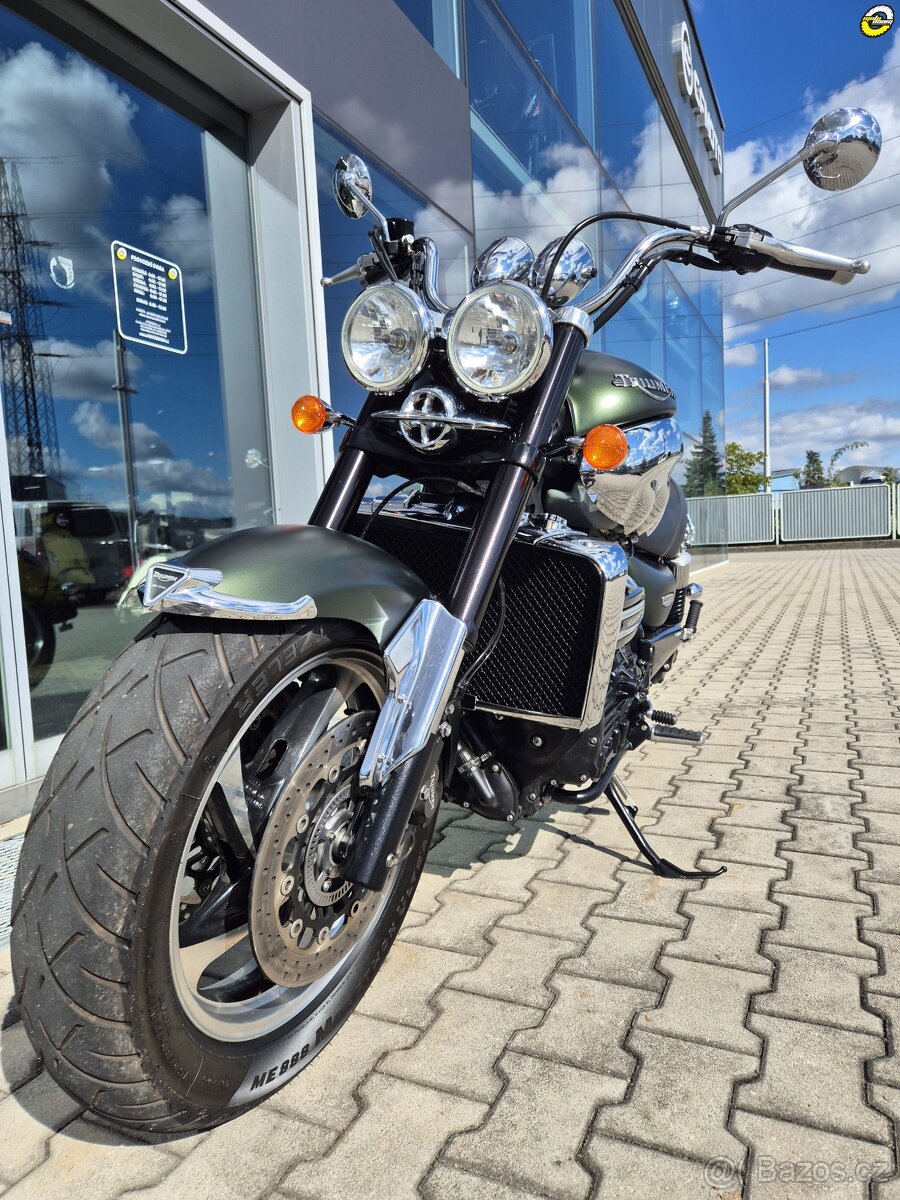Triumph Rocket III Roadster - 10