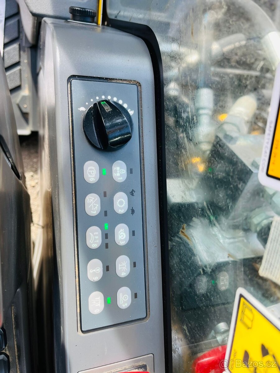 Kolové rypadlo Caterpillar M316F - 10