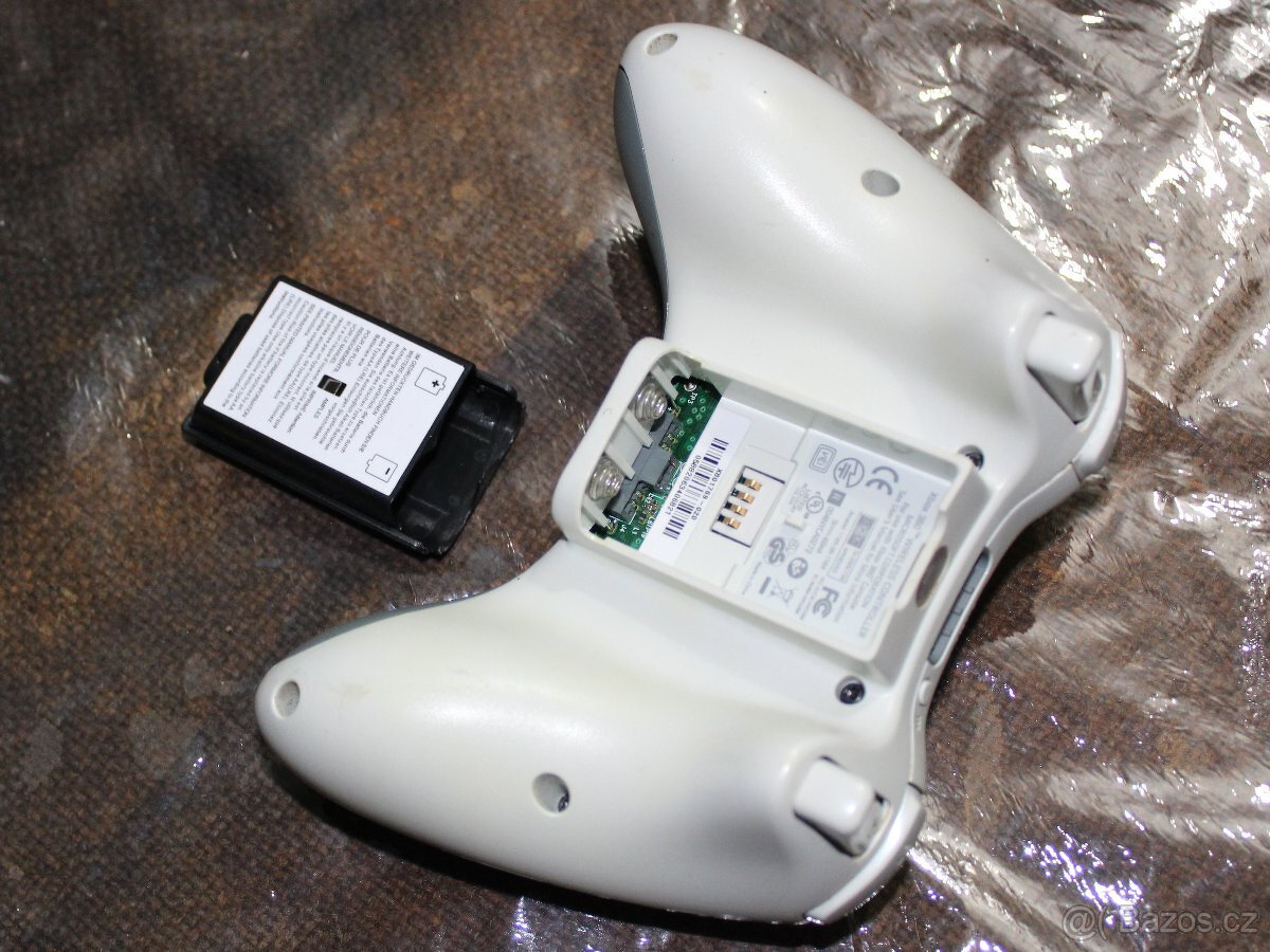 Microsoft Xbox 360 PRO 120GB White - 10