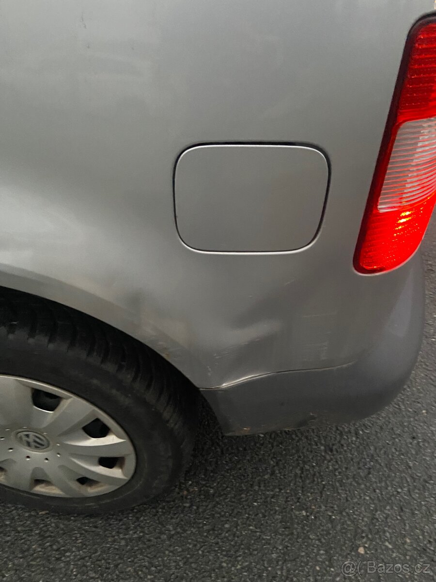 VW Caddy 1.4 benzín se spací vestavbou - 10