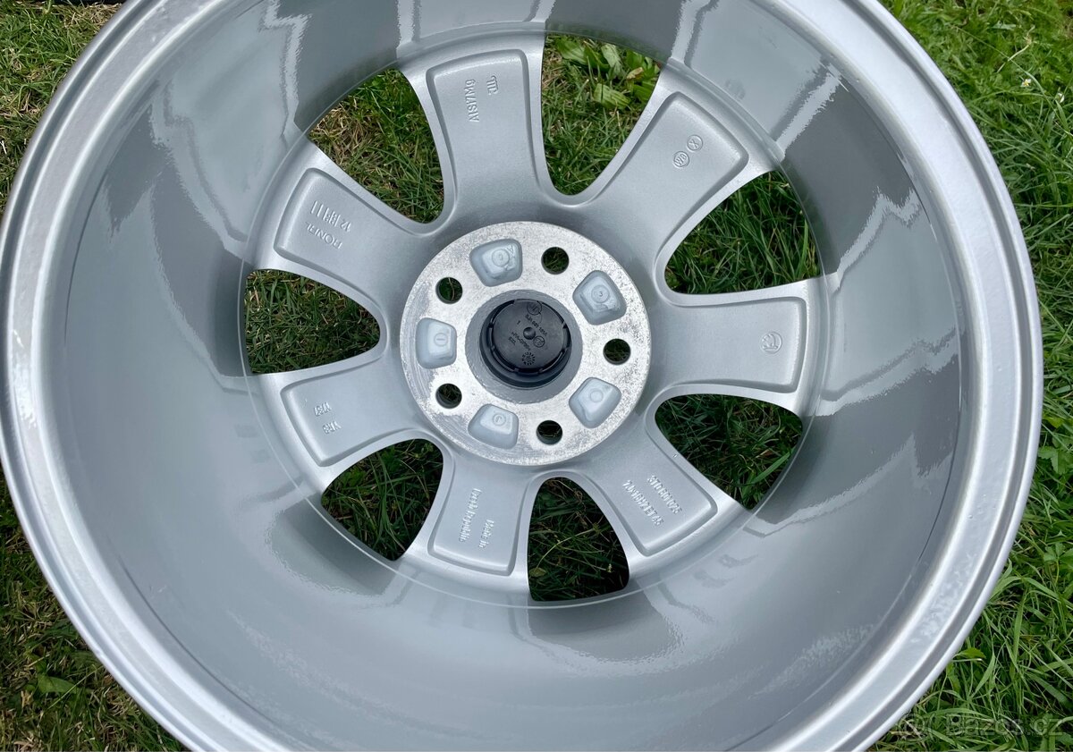 Alu Škoda Superb1/2 7jx16 ET45 5x112 - 10