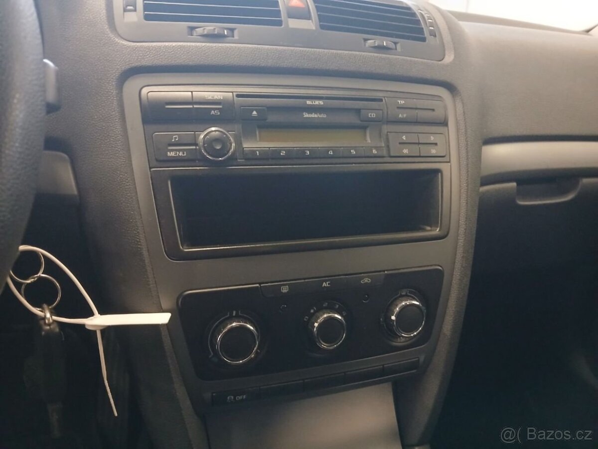 ŠKODA OCTAVIA 2 1.6 TDI 2011 - 10