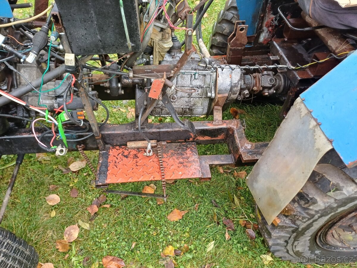 Malotraktor+bagr - 10