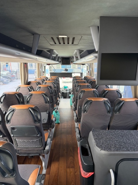 MAN Lions Coach L - 10