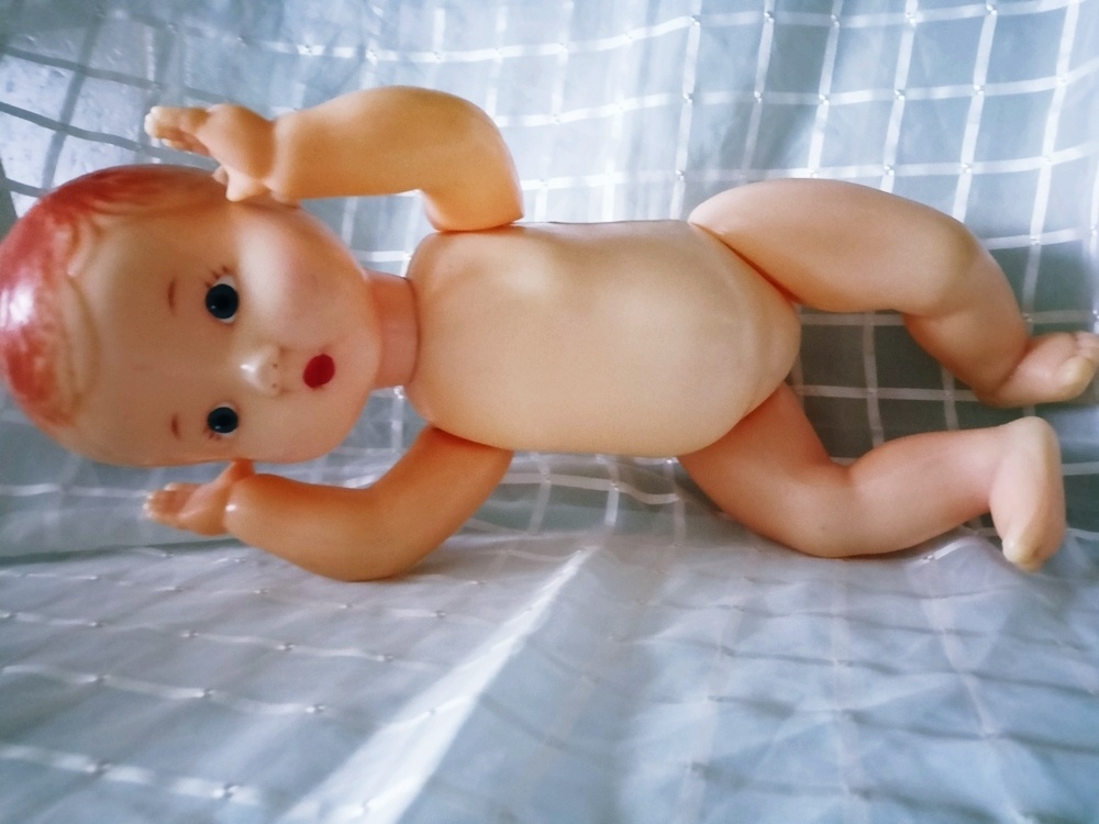 👶🎀RETRO VELKÁ PANENKA MIMINKO - PLASTOVÁ 70. LÉTA - 10