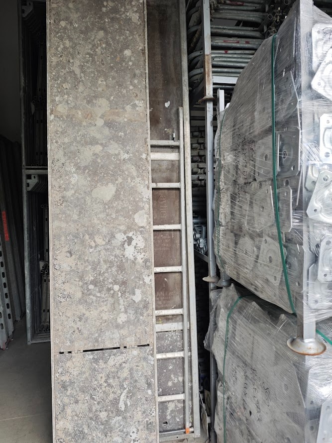 Lešení orig Layher blitz 73cca 100m2 - prodám - 10