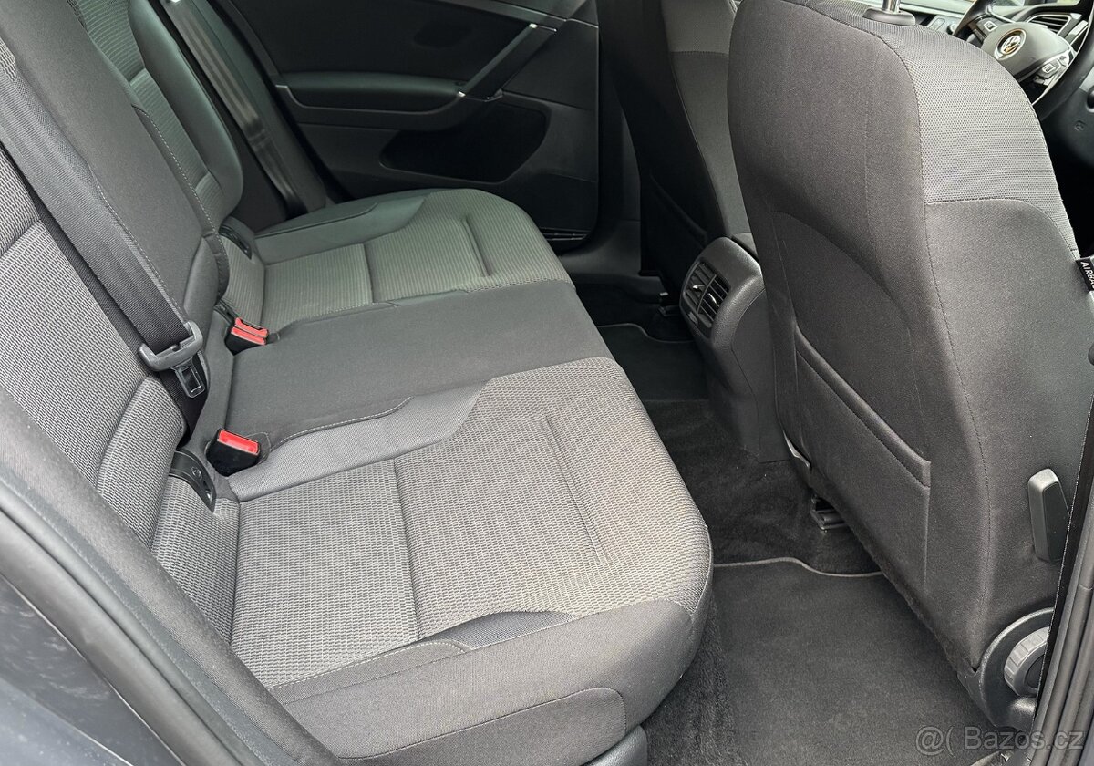 Volkswagen e-Golf, VirtKokpit_TČ_ACC_Bezklíč_Záruka - 10