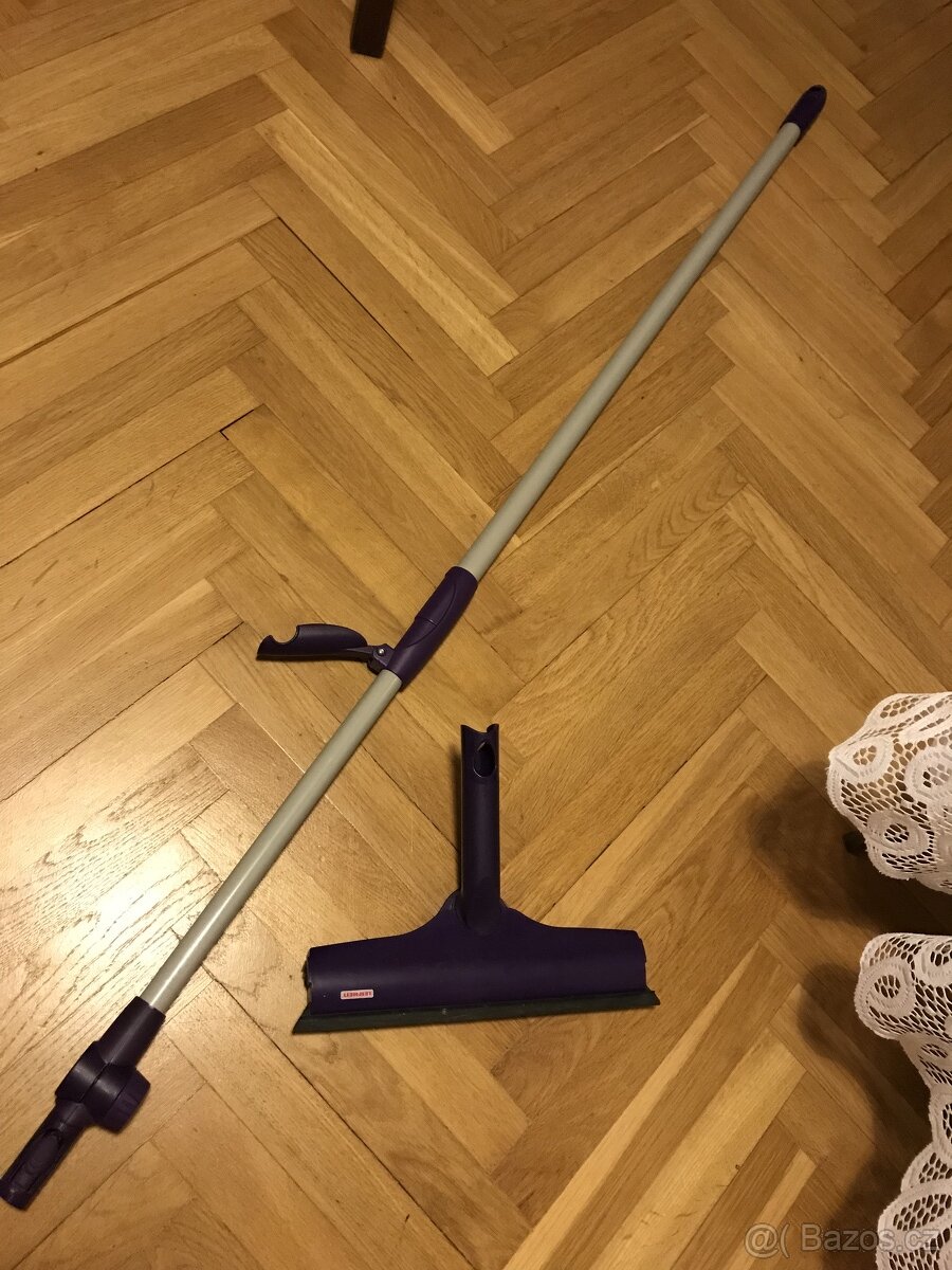Leifheit Okenní stěrka teleskopickou tyčí - 10