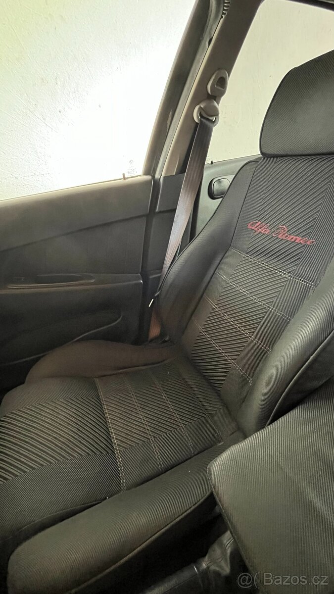 Alfa Romeo 156 1.9 JTD 81 kw - 10
