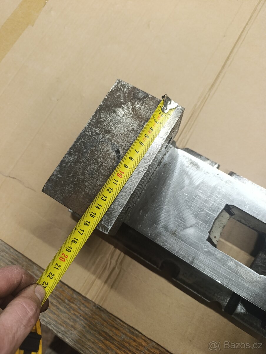 Strojní svěrák - 10