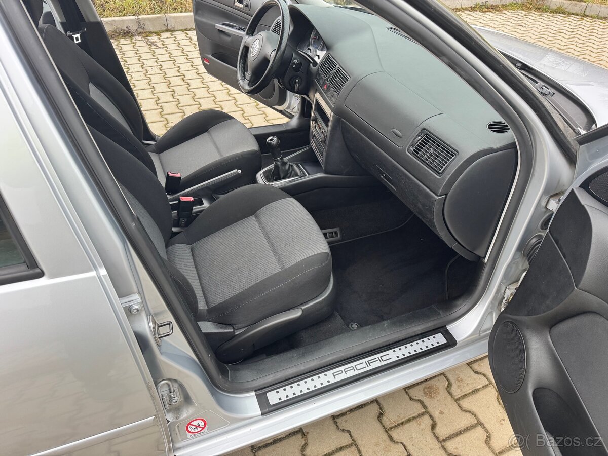 Volkswagen Golf IV 1.6i 77Kw Speciál - 10