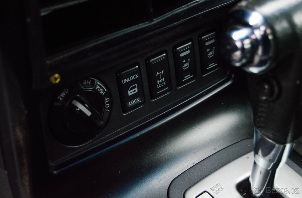 Nissan Navara DoubleCab 2.5D LE A/T - 10