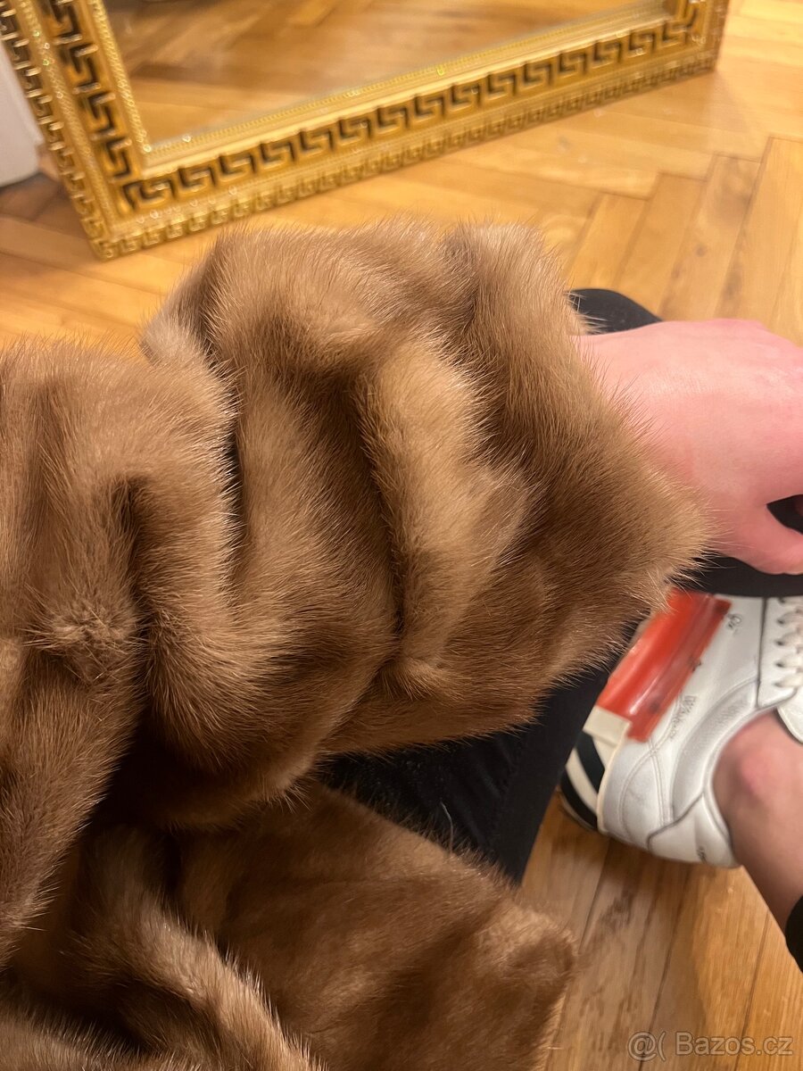 Hnědý norkový kožich - 10