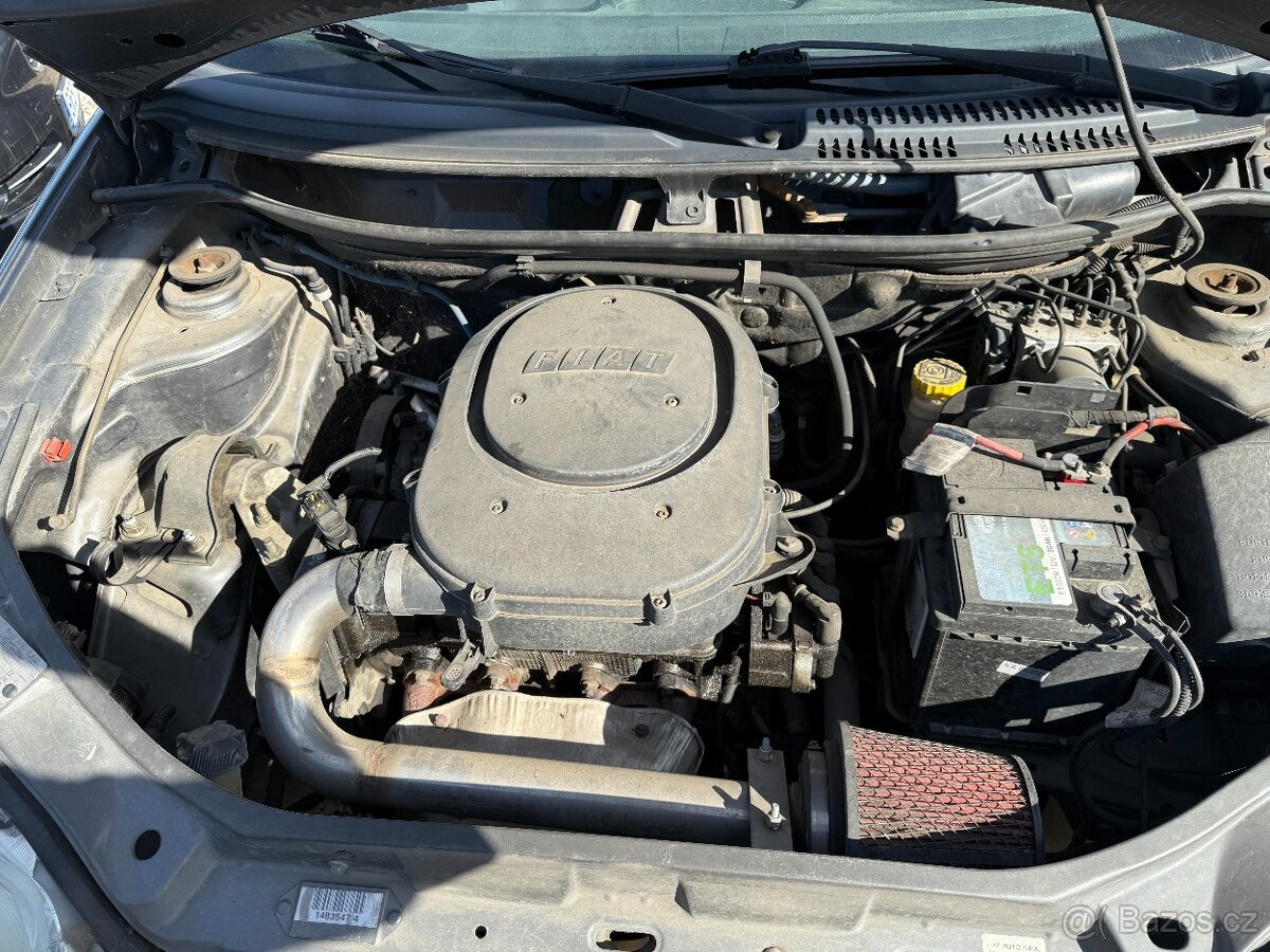 Fiat Punto 1,2i 44 kw.jen 105t.km..klima 2004 - 10