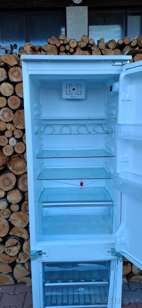 Lednička Whirpool - 10