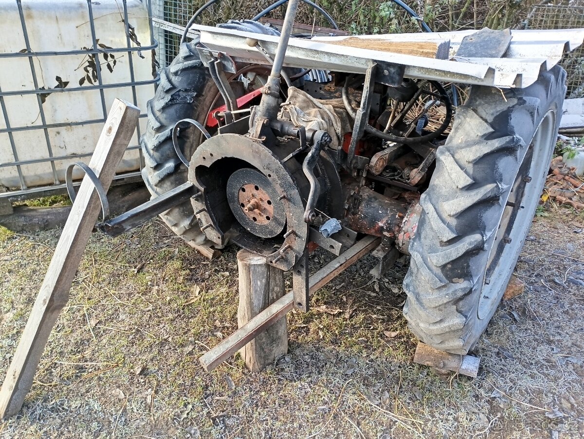 Blatníky na traktor - 10