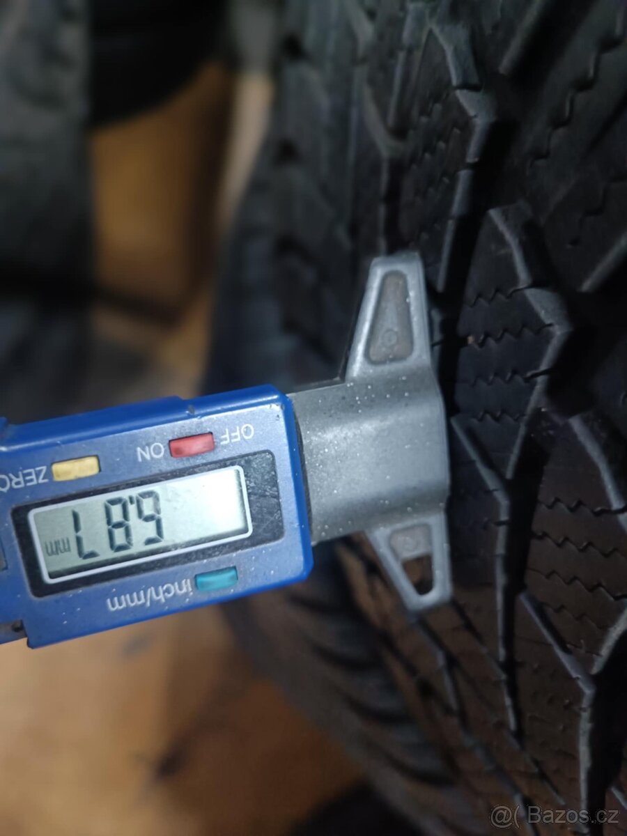 5x112R17 215/55R17 zimní sada Škoda Superb 3 - 10