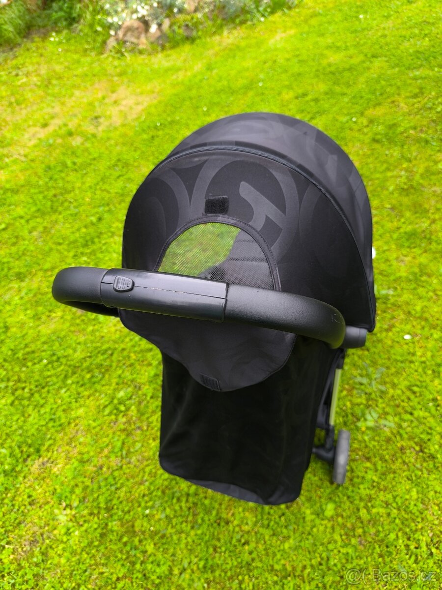 BabyStyle hyBrid Ezyfold - Chrome + stříška Jet Black - 10