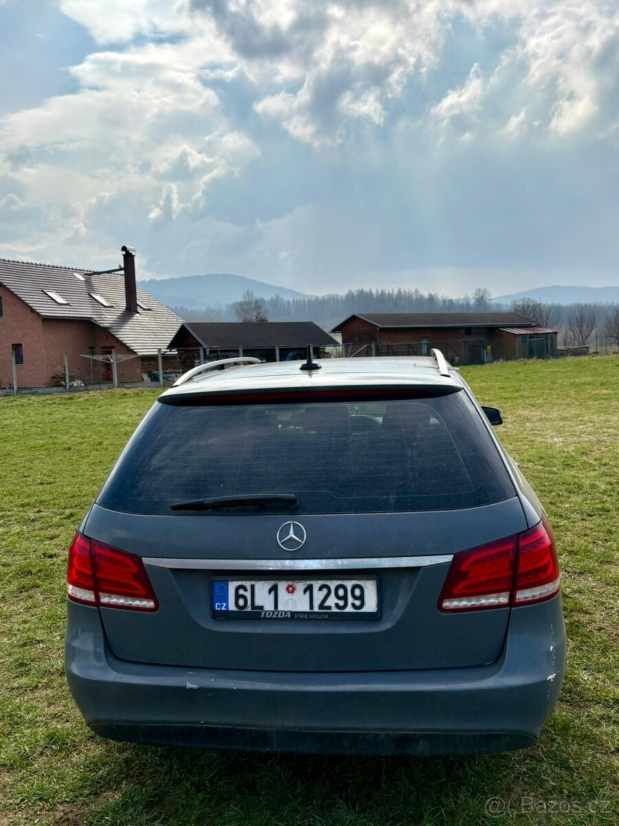 MERCEDES E 2013 - 10