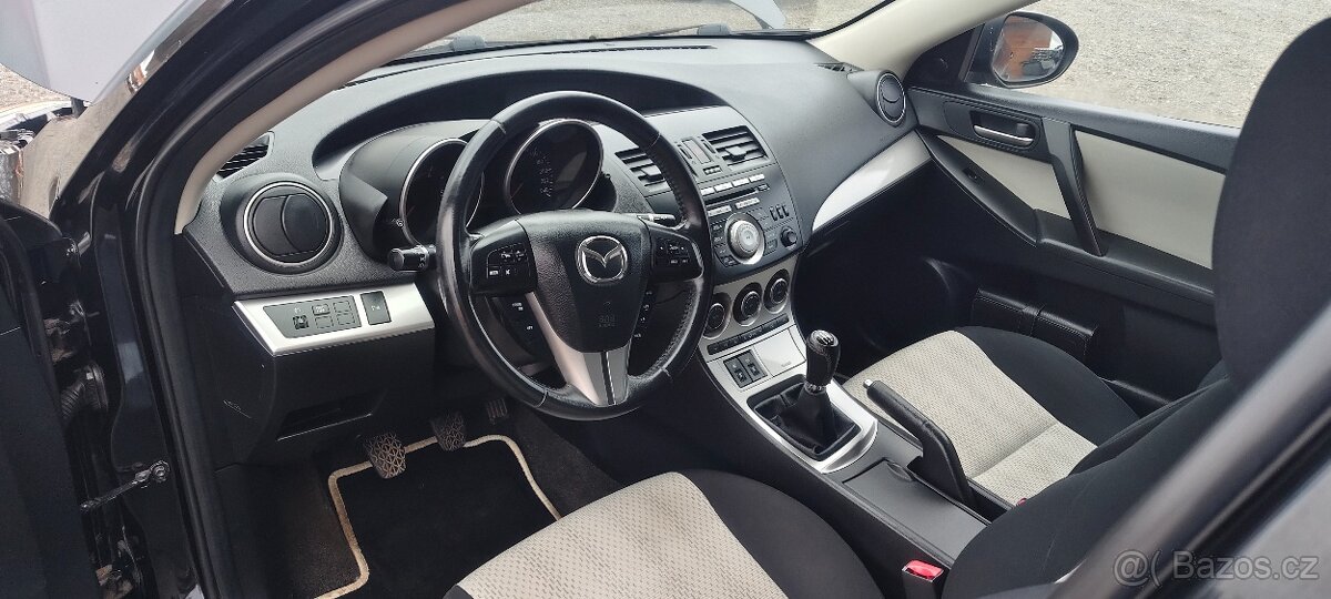 Mazda 3 diesel 1,6 Facelift - 10