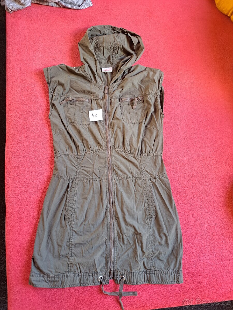 Dívčí sukně a šaty - 10