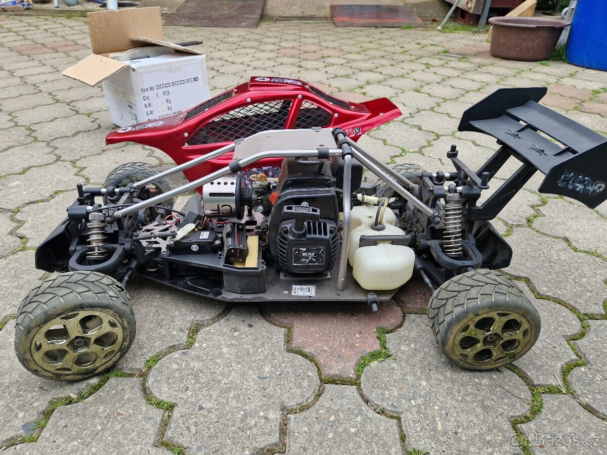 prodám RC model 1/6 Carbonfighter - 10