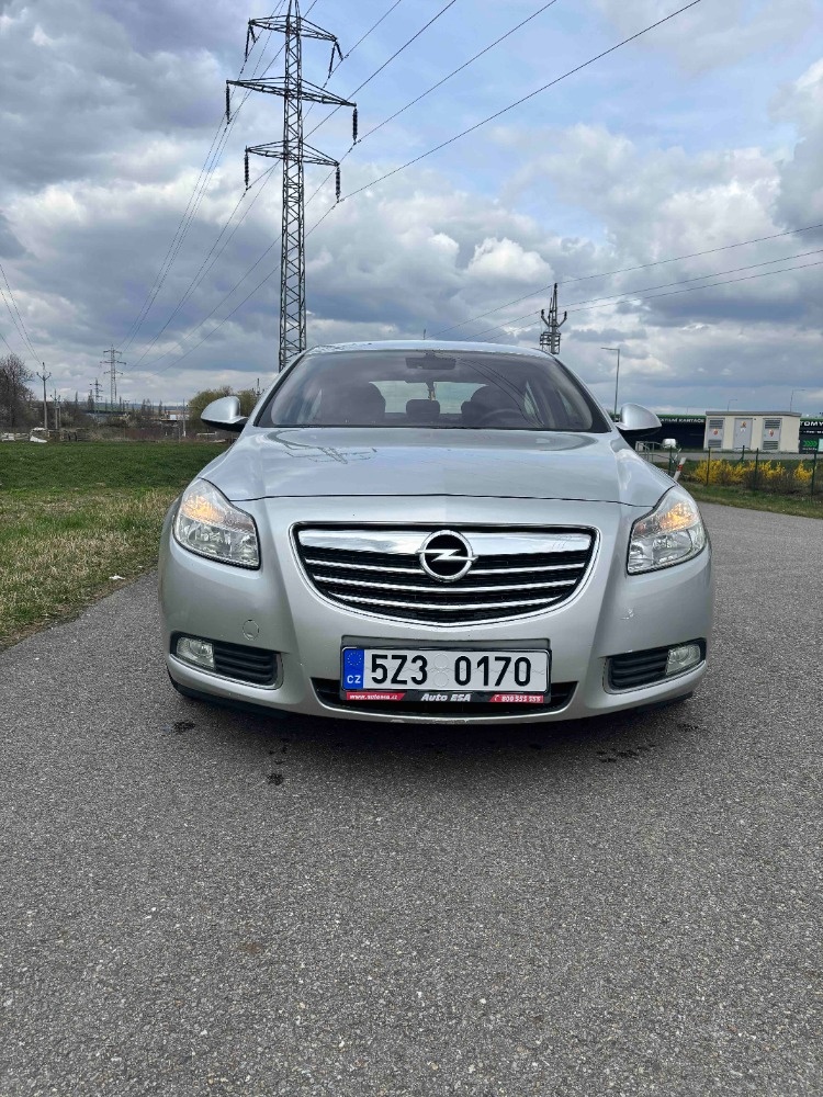Opel Insignia 2,0 cdti - 10