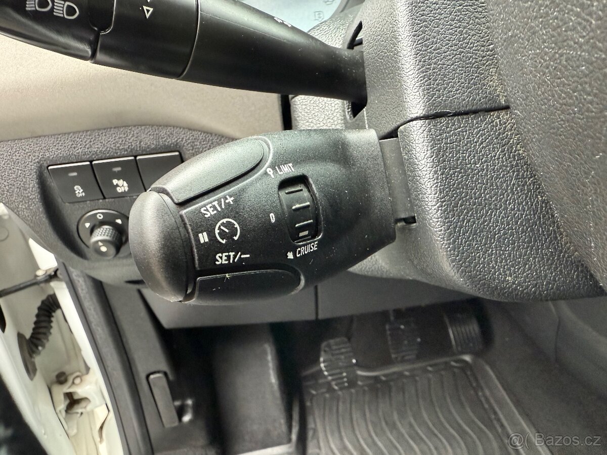 Peugeot Partner 1,6HDi rok 4/2018 první majitel - 10