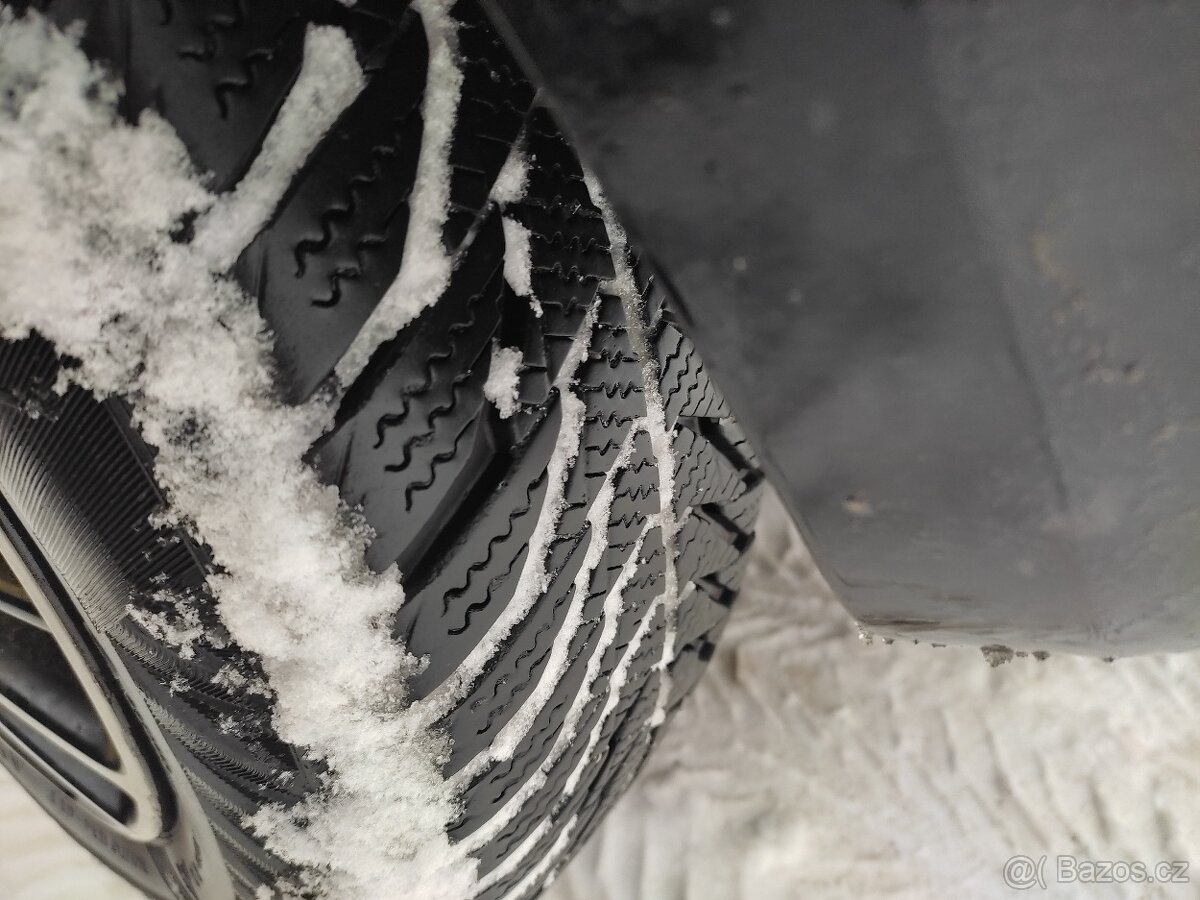 Ford fiesta 1,4 TDCi 50 kW rok 5/2008 pěkný stav ST packet - 10