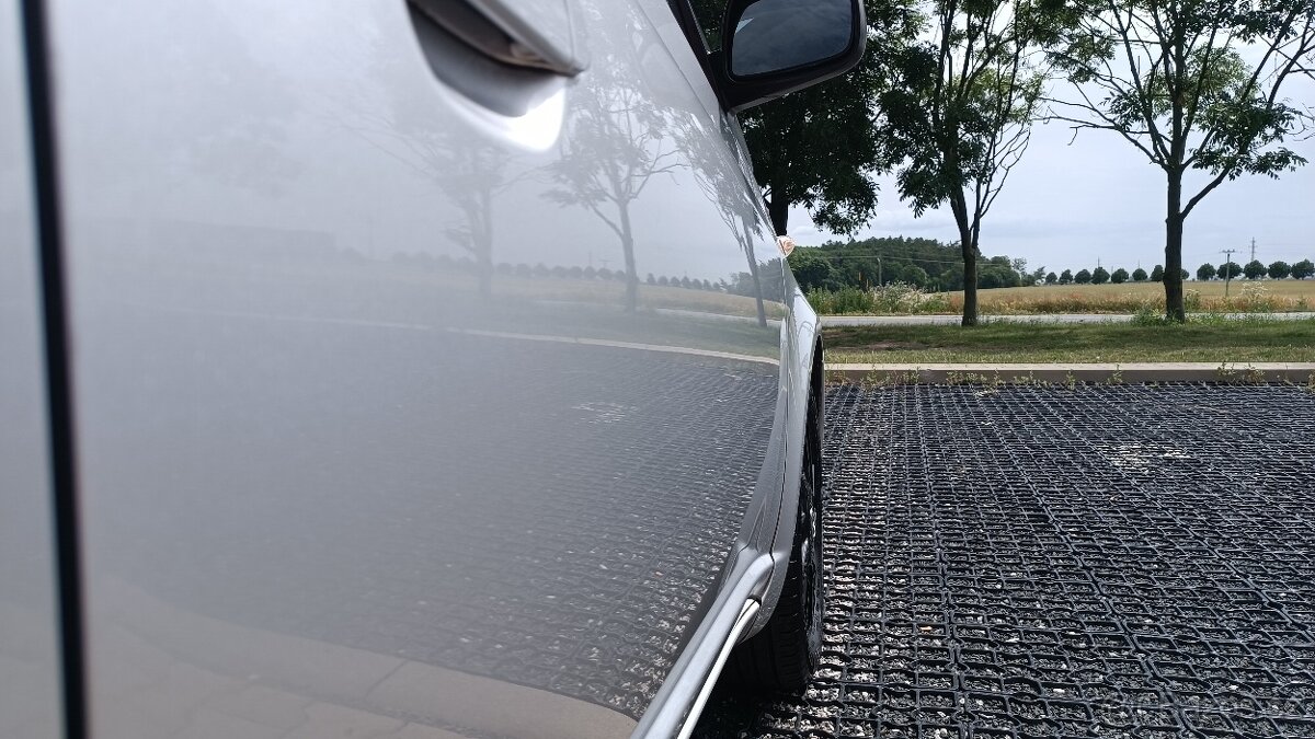 Toyota Yaris 1.3 - 10