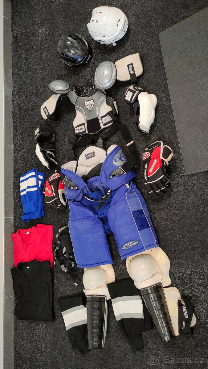 Hokejová výstroj - 10