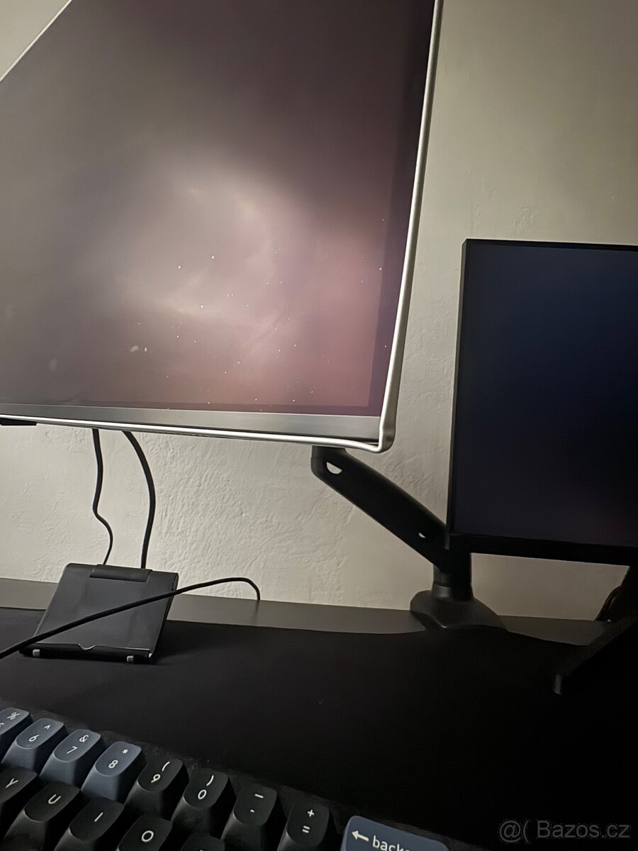 OLED 27" Samsung Odyssey OLED G6 - 10