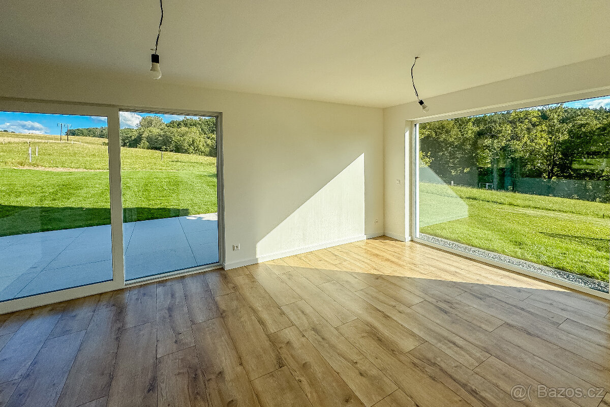 Novostavba zděného domu 4kk určená ihned k nastěhování - 10