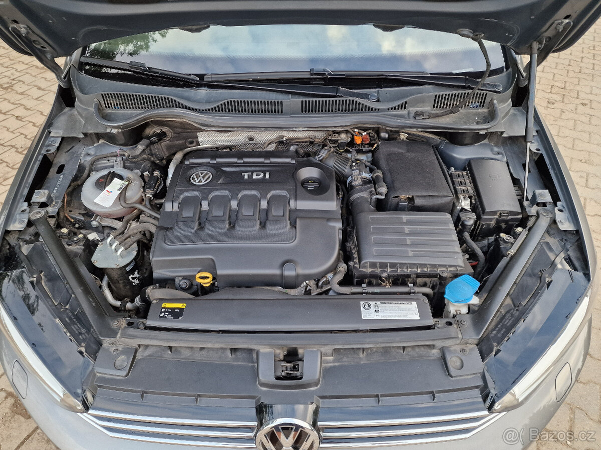 VOLKSWAGEN GOLF SPORTSVAN 1,6 TDi 81 kW - 10