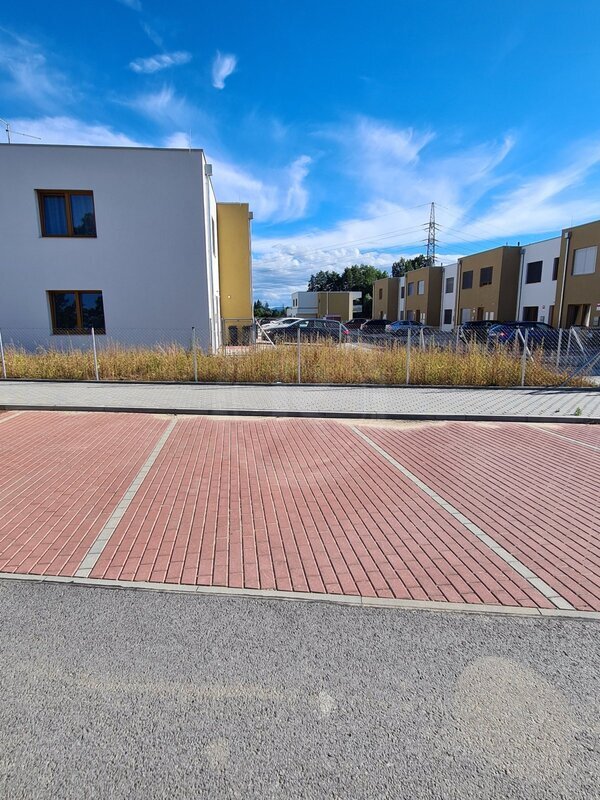 PRODEJ VENKOVNÍCH PARK. STÁNÍ, UL. BUKOVÁ, MLADÉ U ČB - 10