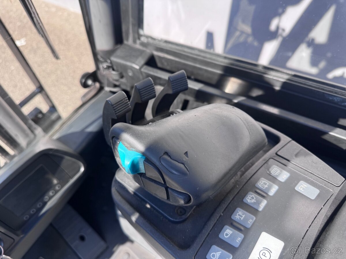 Vysokozdvižný vozík Jungheinrich 2t AKU kabina TOP - 10