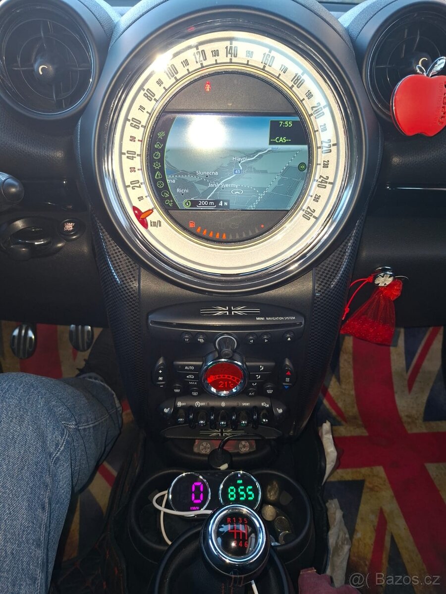 Mini Cooper Paceman - 10