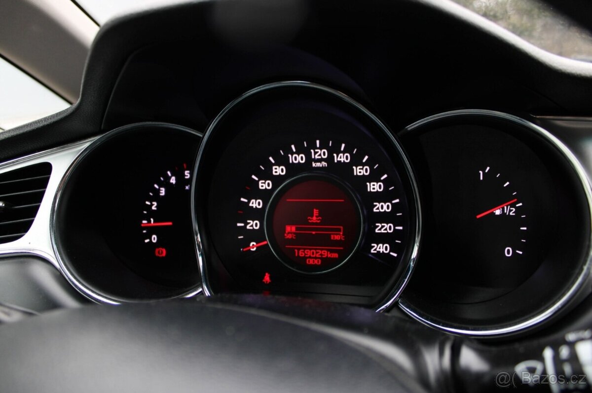 Kia Ceed 1.4 CRDi Silver - 10