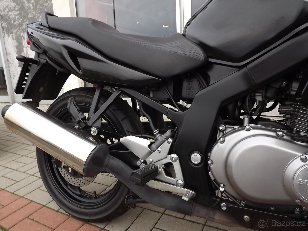 Suzuki GS 500 - 10