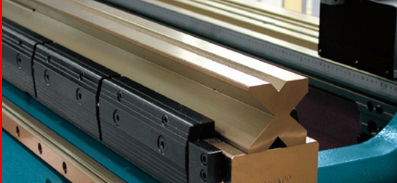 Ohraňovací lis LAG GHT 125-3000 - 10