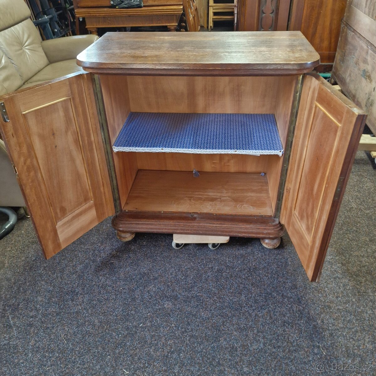 Starožitná skříň- komoda - 10