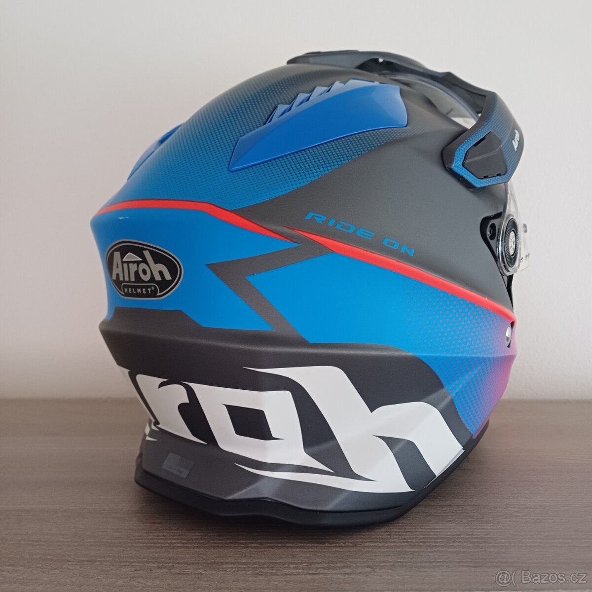 Enduro moto přilba Airoh COMMANDER - 10