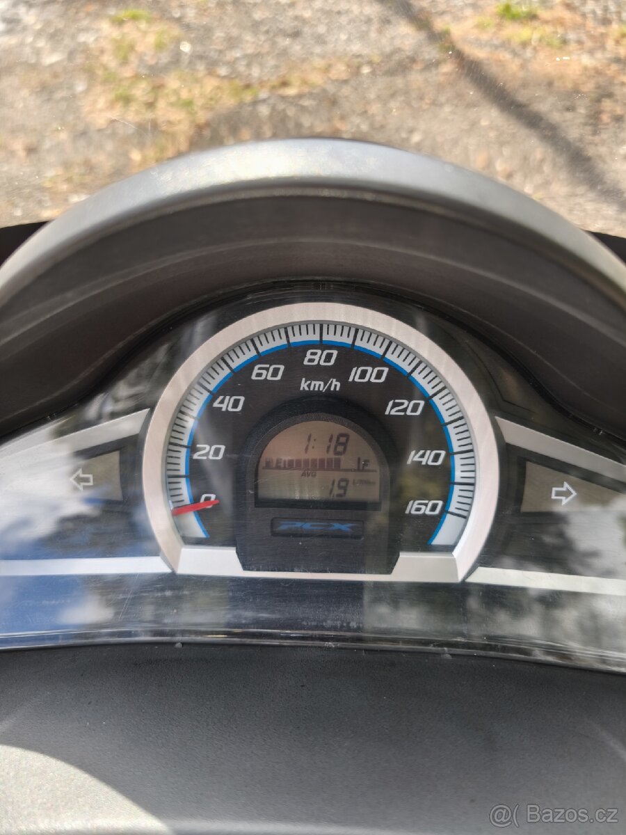 Honda PCX - 10
