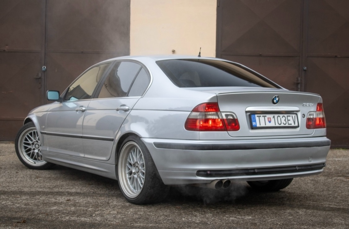 BMW 328i E46 2.8i 142 kW - 10
