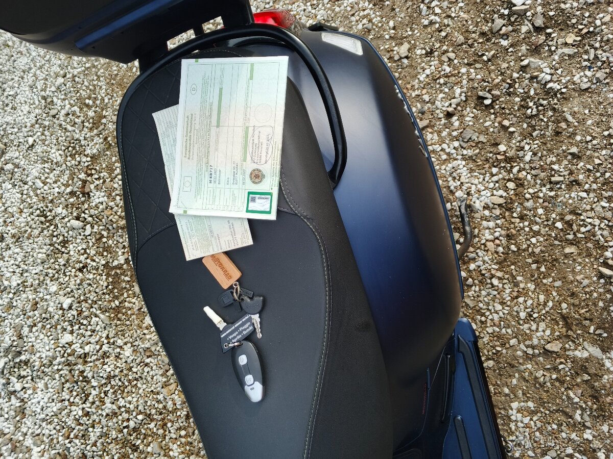 Vespa GTS 300 Super Tech ABS ASR - 10