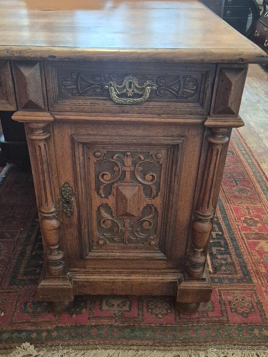 Starožitný dubový psací stůl – neorenesance do prostoru - 10