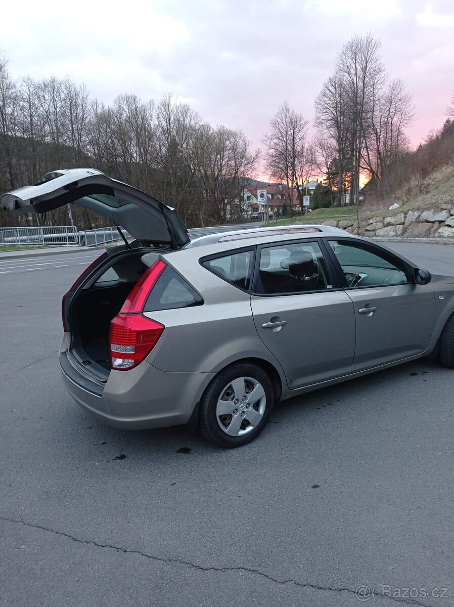 Ceed - Kia Cee´d, 1.6 CRDi - 10