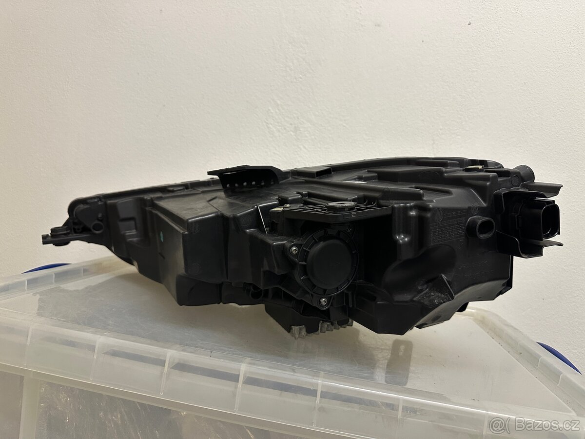 8Y0 941 034 - 10